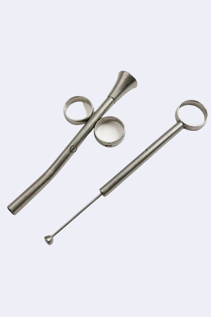 DENTISTOOLBOX stainless steel bone graft syringe with wide 6.5mm diameter for precise, clog-free material application.